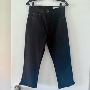 NWOT Gap Capri Jeans